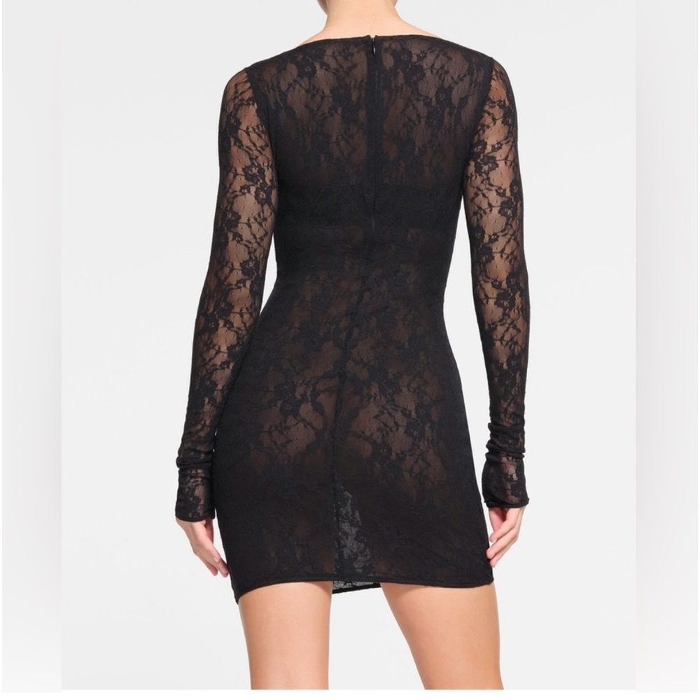 Skims Stretch Lace Lined Long
Sleeve Underwire Dress - Picture 3 of 10